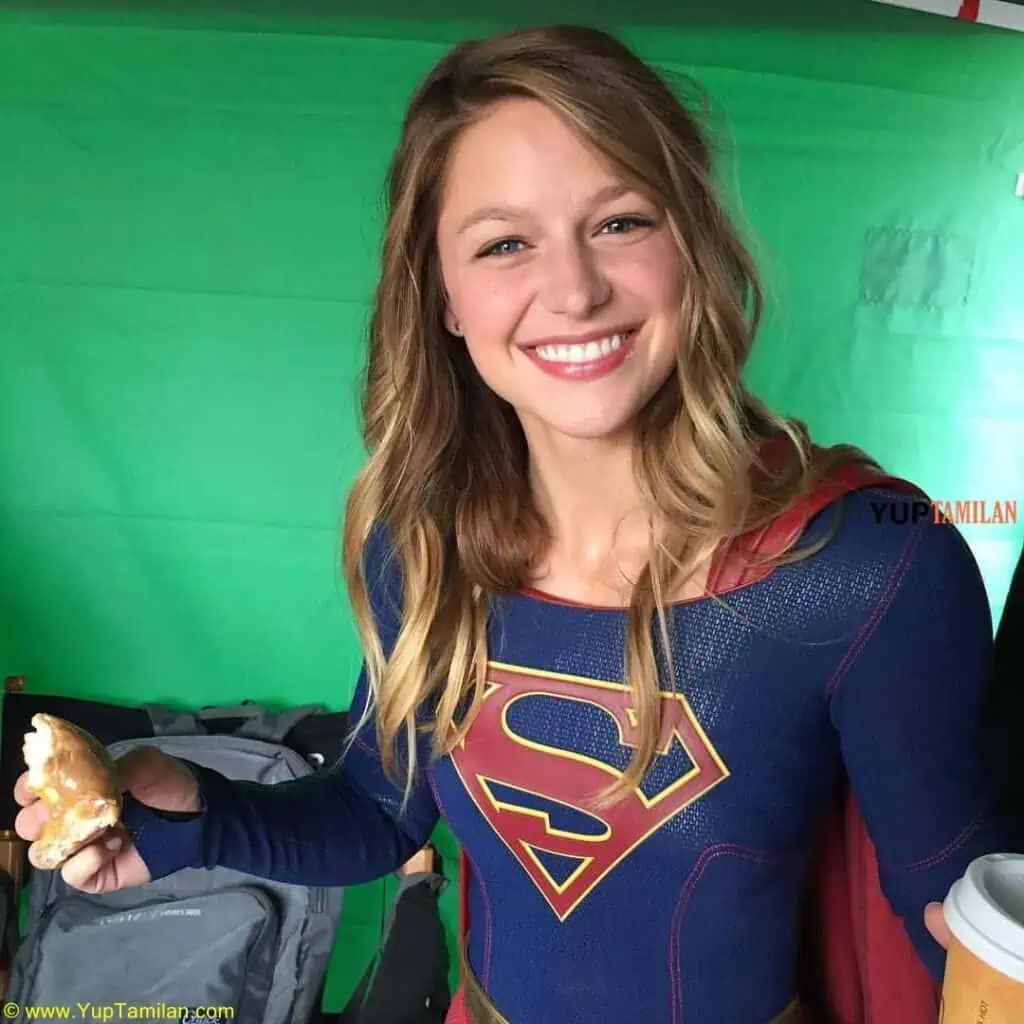 Melissa Benoist Cute Fuuny Photos in Super Girl Constume 22