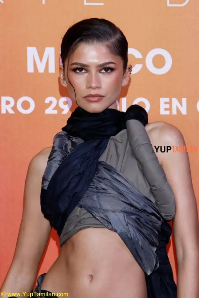 Zendaya Looks Hotter in these Outfit 9